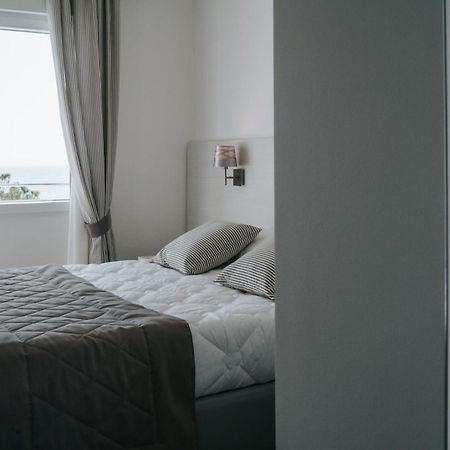Hotel Luna Centrale Lignano Sabbiadoro Dış mekan fotoğraf